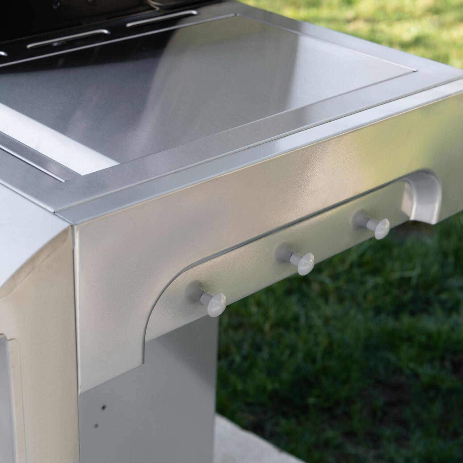 Nexgrill - 720-0958AE - Deluxe 27-Inch Propane Gas Grill On Cart With Infrared Side Burner - Side Burner Closed thumbnail