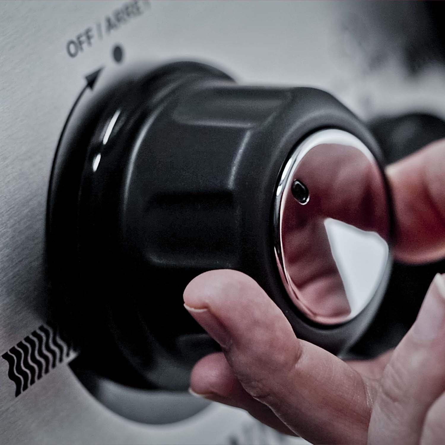 Broil King 865364 24-in Crown Propane Grill - Control Knob - Detail thumbnail