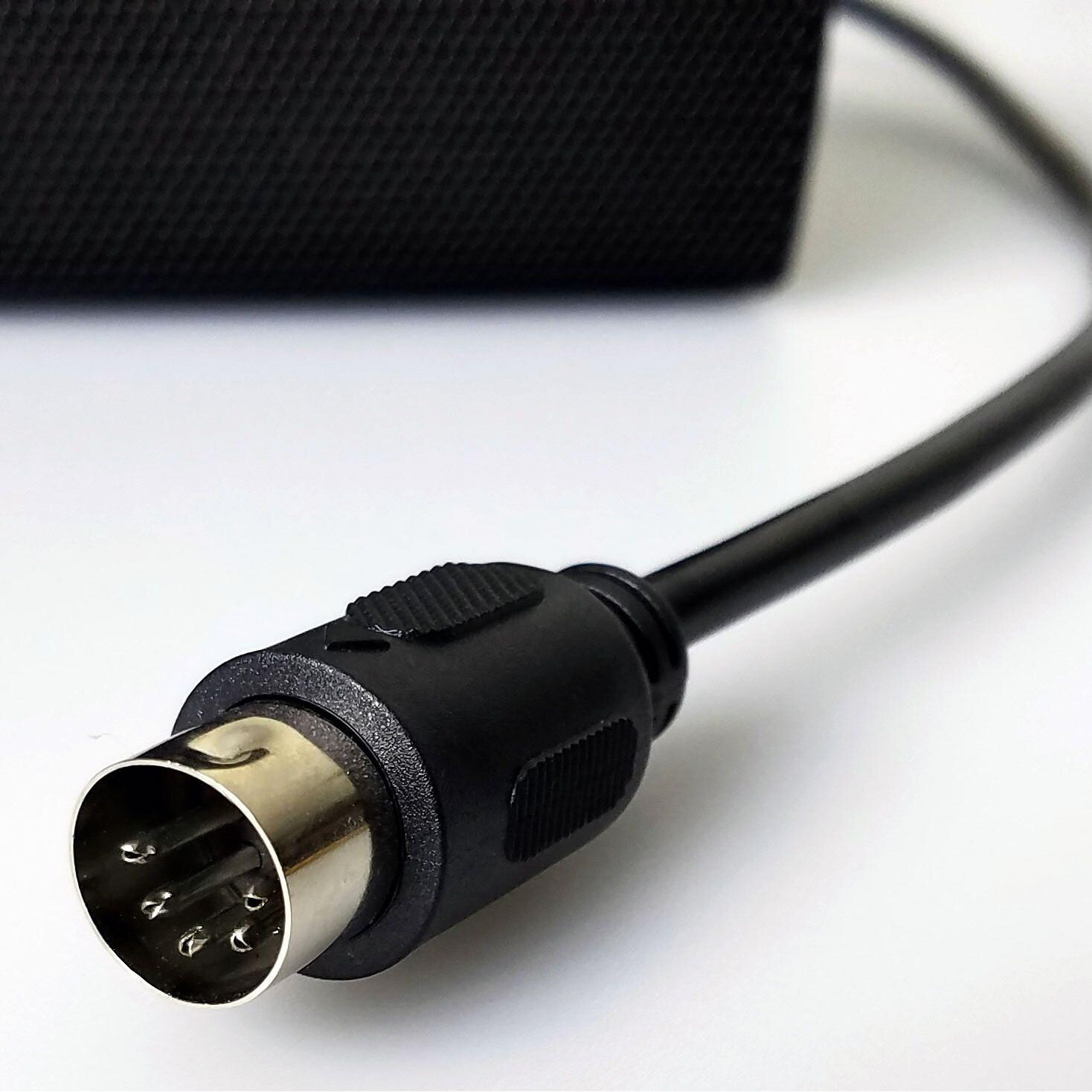 SunBriteTV 20-Watt Weatherproof Soundbar for Pro Series 42-Inch Models - Connection Detail thumbnail