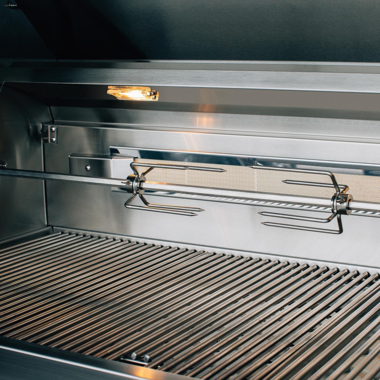 American Made Grills EST36-LP Estate 36-Inch 3-Burner Built-In Propane Gas Grill  - Rotisserie thumbnail