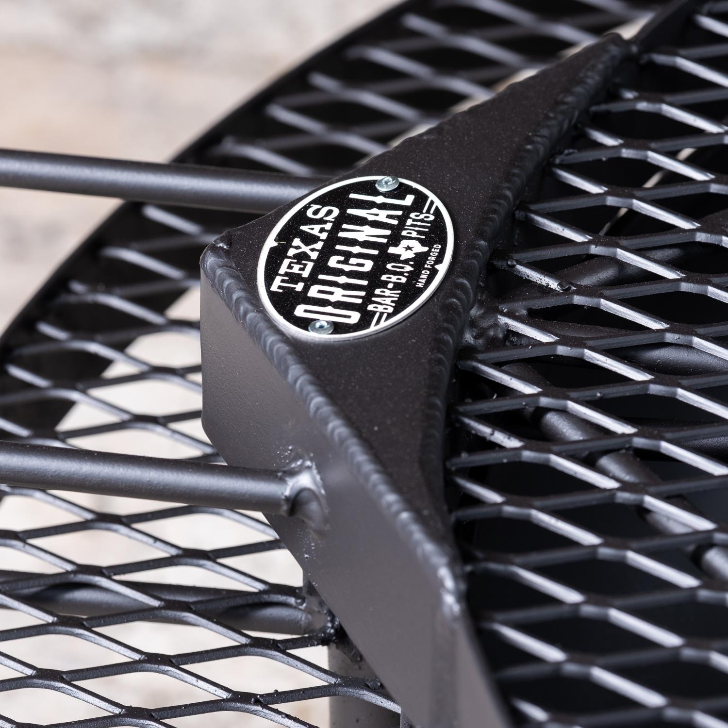 Texas Original Pits Spindletop 30-Inch Round Wood-Burning Fire Pit W/ Removable Grill Grate - FPG-30 - Close Up thumbnail