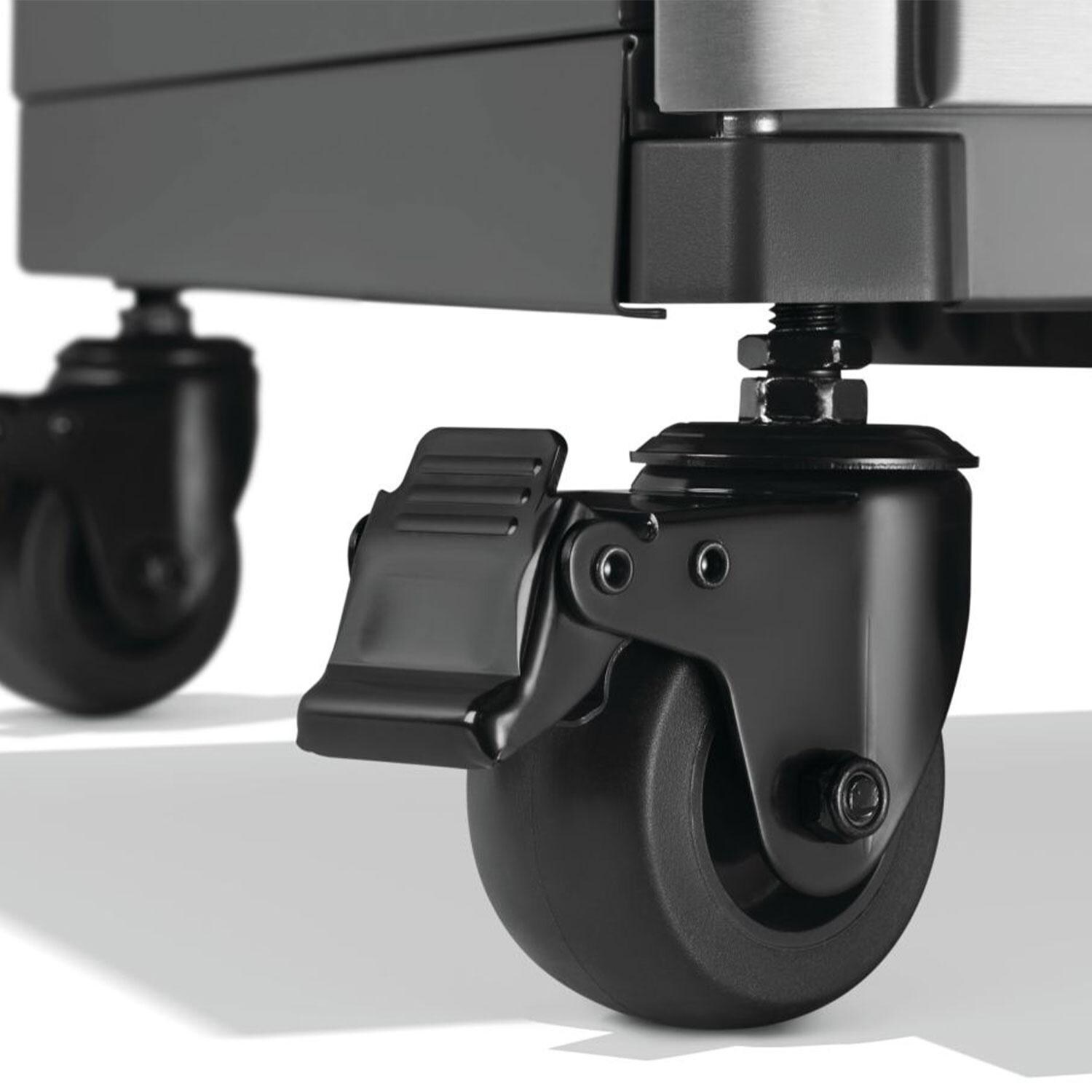 Napoleon P665VRSIBNSS Prestige 665 Propane Gas Grill w/ Infrared Side & Rear Burner - Stainless Steel - Wheels - Detail thumbnail