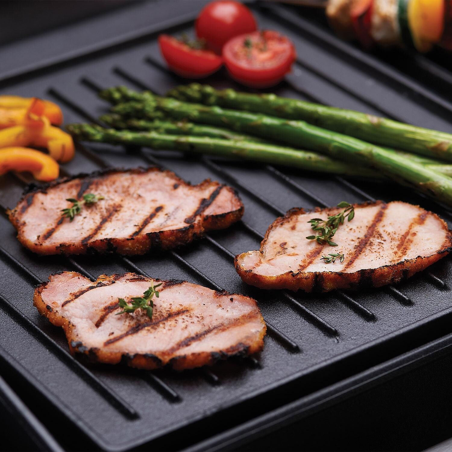 Broil King 11221 Exact Fit Cast Iron Griddle for Signet Series - Ham - Lifestyle thumbnail