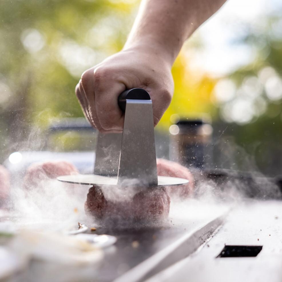 Camp Chef BGSET11 3 Pc Smashed Burger Kit - Using Burger Press - Detail thumbnail