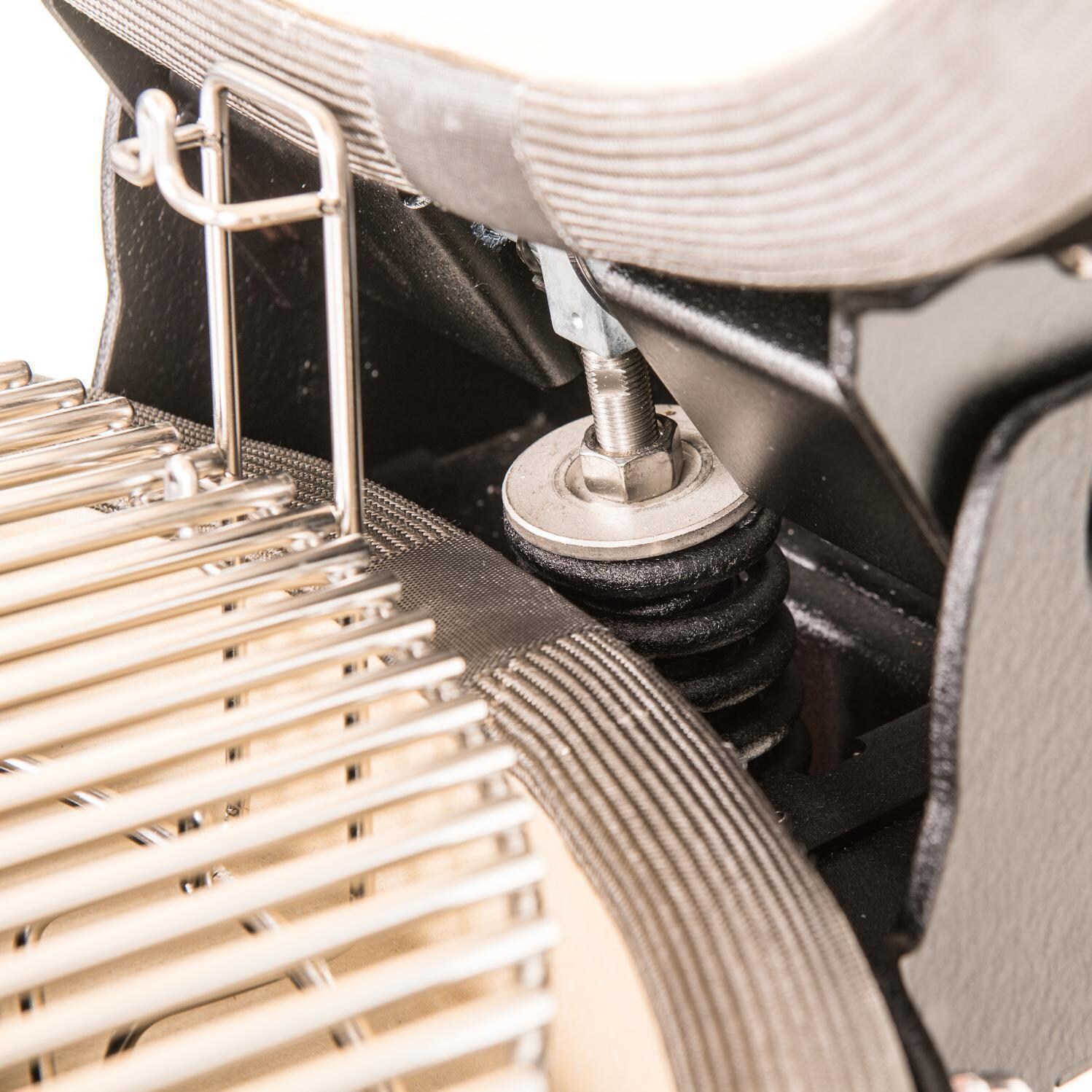 Kamado Joe BJ3PKG BIG JOE III Bundle - BJ24NRHCI Big Joe III 24-Inch Ceramic Kamado Grill - Air Lift Hinge - Detail thumbnail