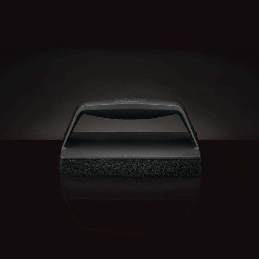 Napoleon 62003 Abrasive Scrubber for Porcelain Coated Cast Iron Cooking Grids - White Background thumbnail
