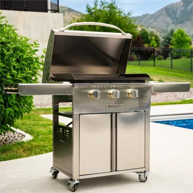 Blackstone 6009 Select 28-Inch Griddle W/ Cabinet - Display - Lifestyle thumbnail