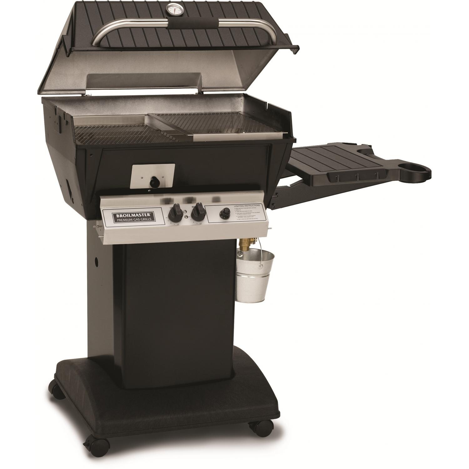 Broilmaster Q3X Qrave Propane Gas Grill On Black Cart thumbnail