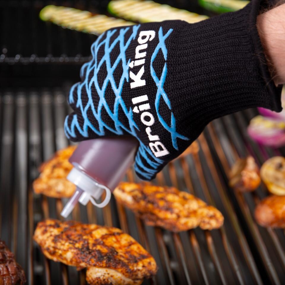 Broil King Single Glove - 60974 - Holding Bottle - Lifestyle thumbnail