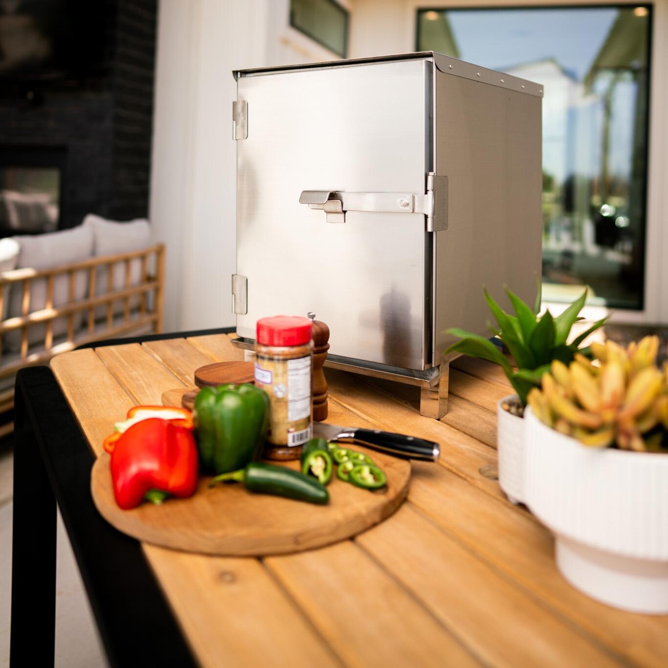 Smokin Tex 1100 Lil' Tex Legacy Series Electric Smoker - Lifestyle thumbnail