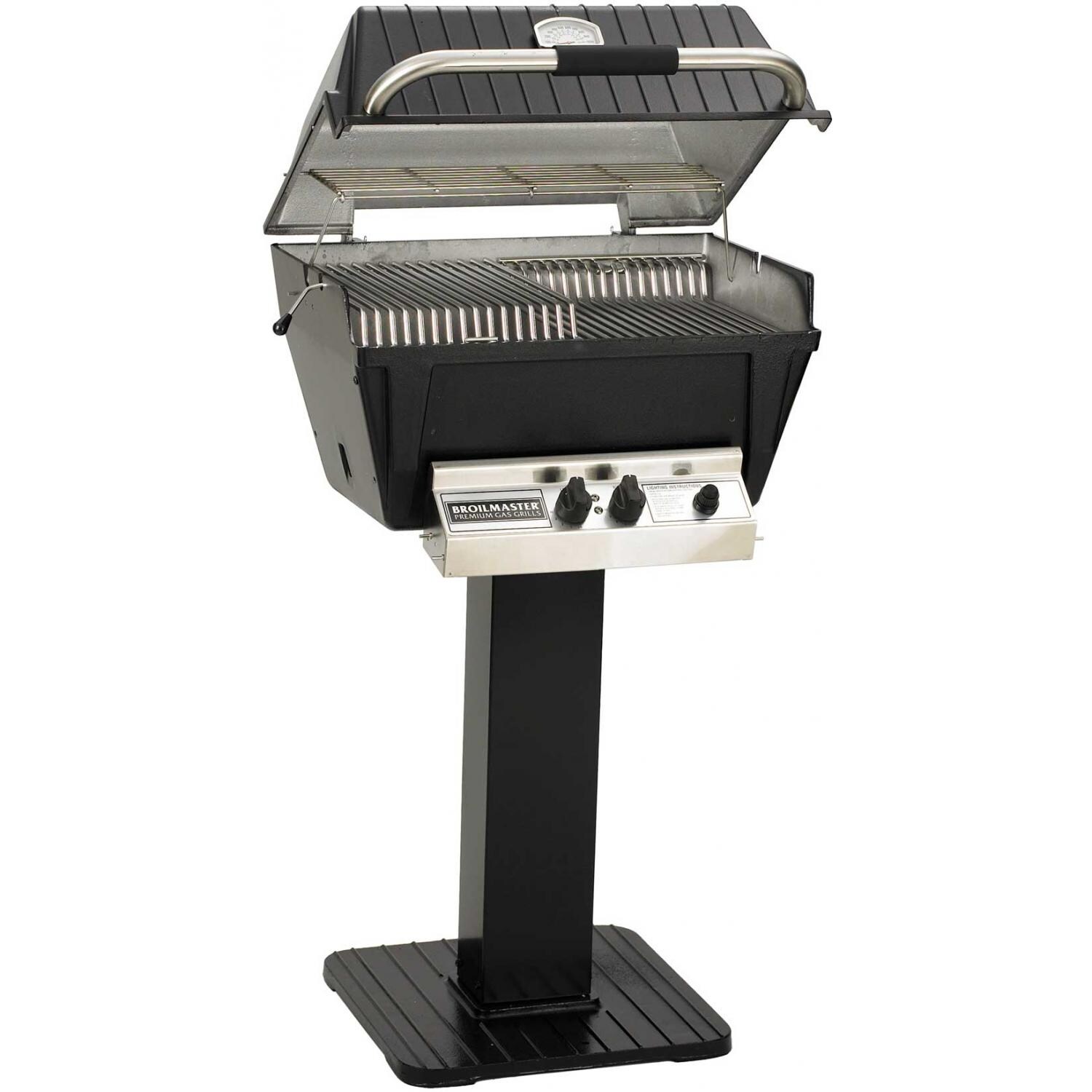 Broilmaster P4-XF Premium Propane Gas Grill On Black Patio Post