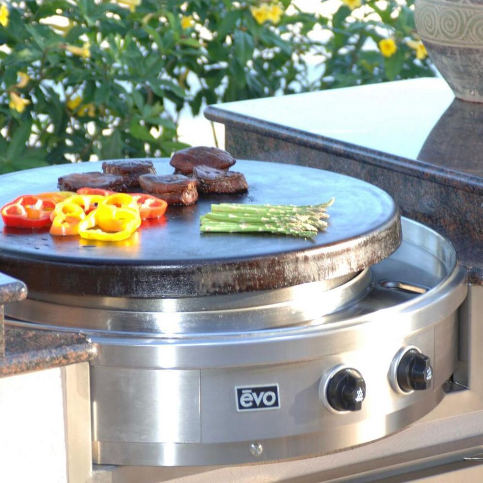 EVO 10-0055-LP-C Affinity 30G Built-In Flattop Propane Gas Grill w/ Non-Stick Ceramic Clad Coating - In Use - Lifestyle thumbnail