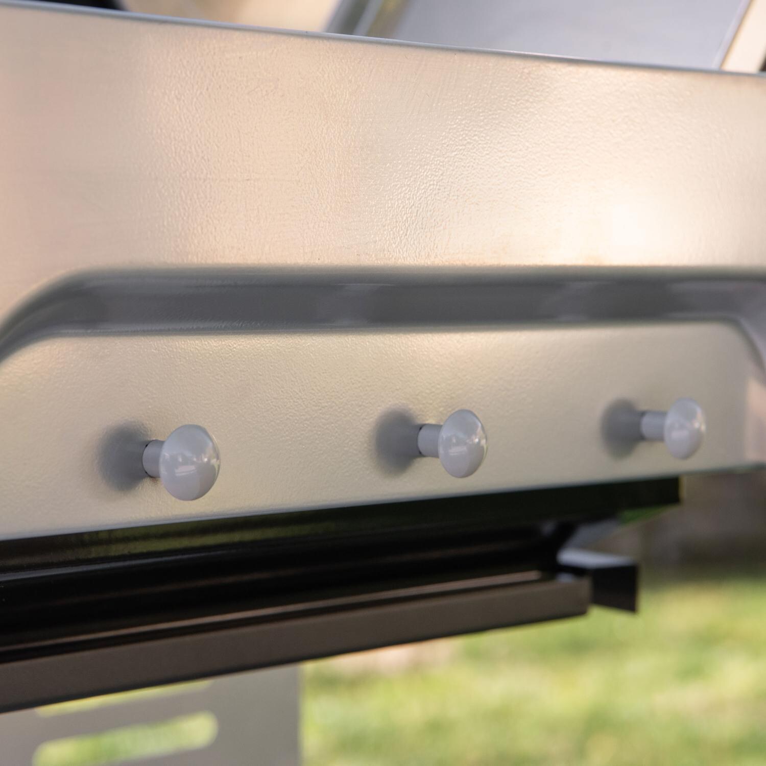 Nexgrill - 720-0958AE - Deluxe 27-Inch Propane Gas Grill On Cart With Infrared Side Burner - Tool Hooks Closeup thumbnail