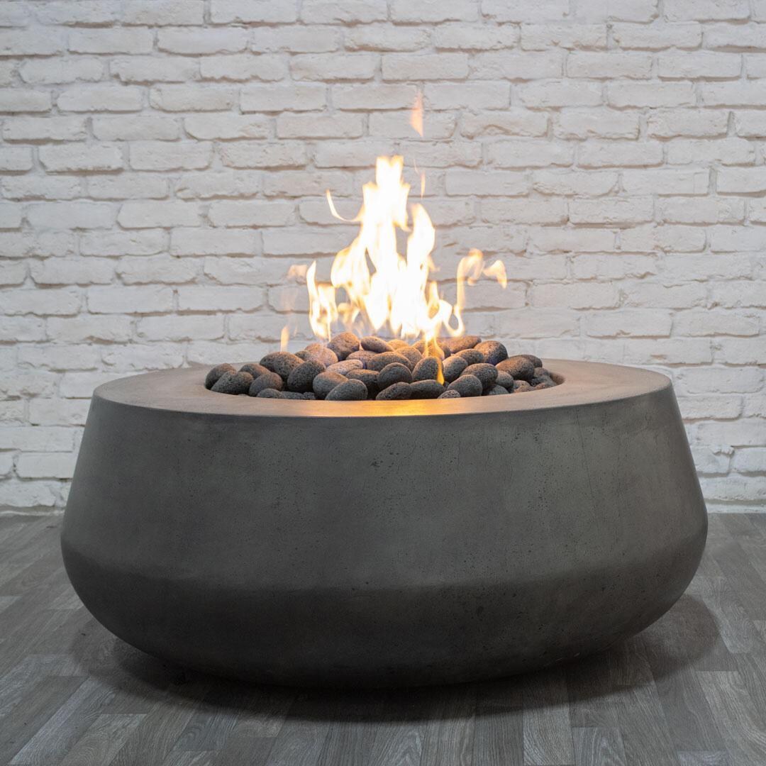 Prism SCPH-722-4NG Oasis 42-in Natural Gas Round Fire Pit Table - Pewter - Up Close - Lifestyle thumbnail
