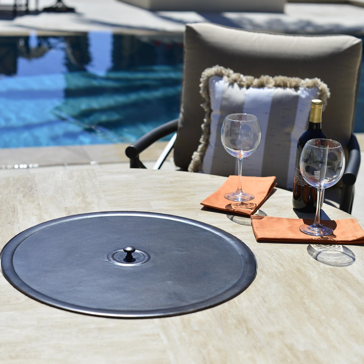 Laguna Aluminum Patio Fire Pit Conversation Set With Swivel Rockers thumbnail