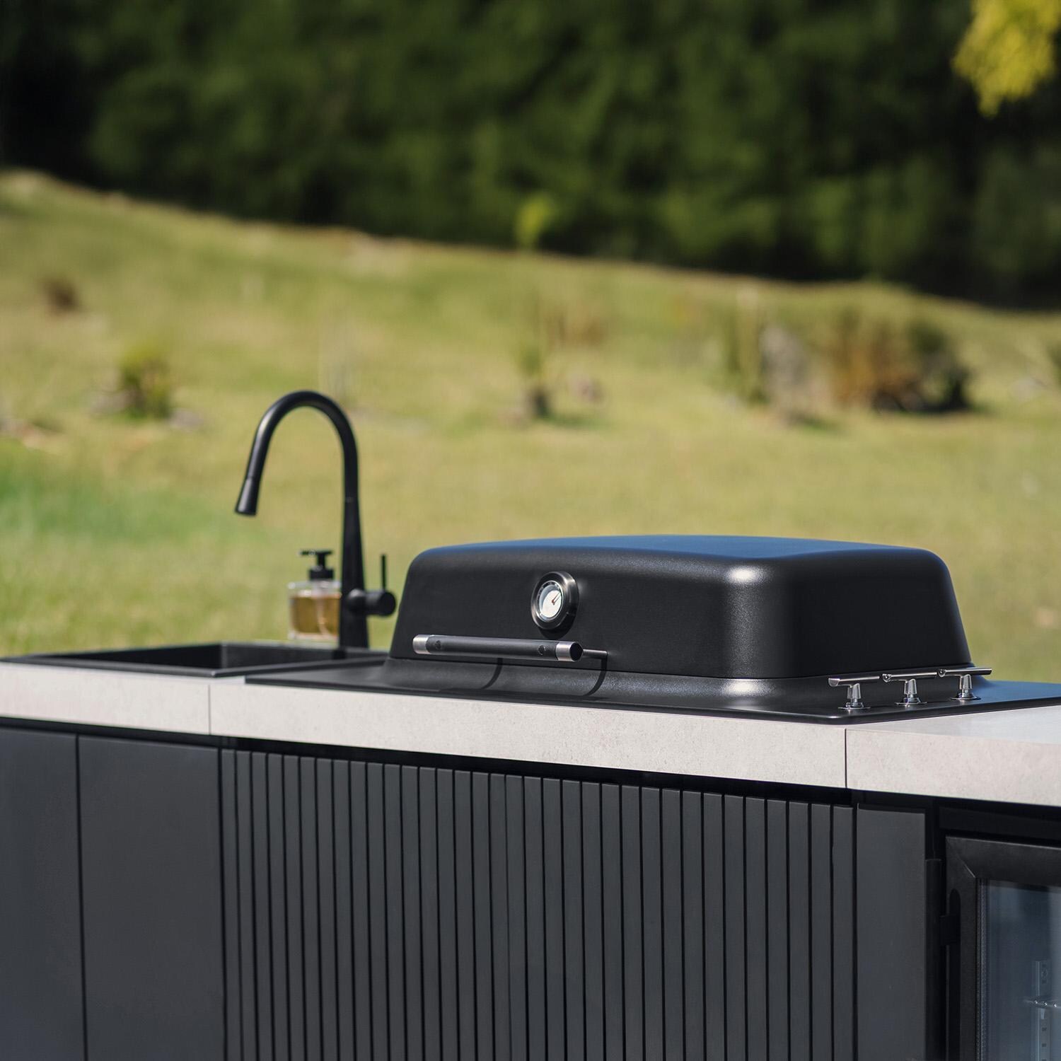 Everdure 9 Ft Outdoor Kitchen Island w/ Marine Grade Aluminum Cabinets in Black - Grill & Sink - Lifestyle thumbnail