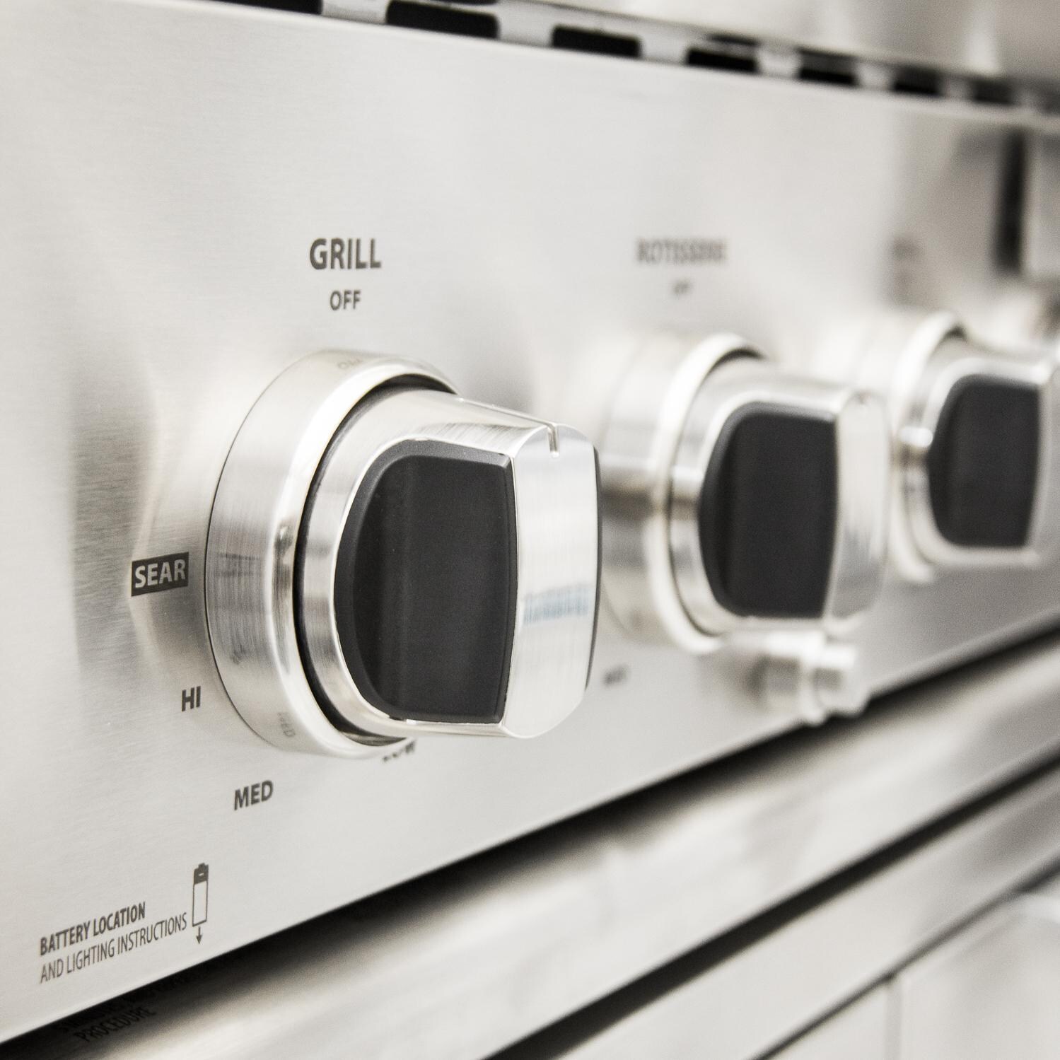 DCS BH1-36-N Series 7 36-in 3 Burner Built-In Natural Gas Grill w/ Integrated Smoker Box & Independent Burner - Grill Control Knobs - Detail thumbnail