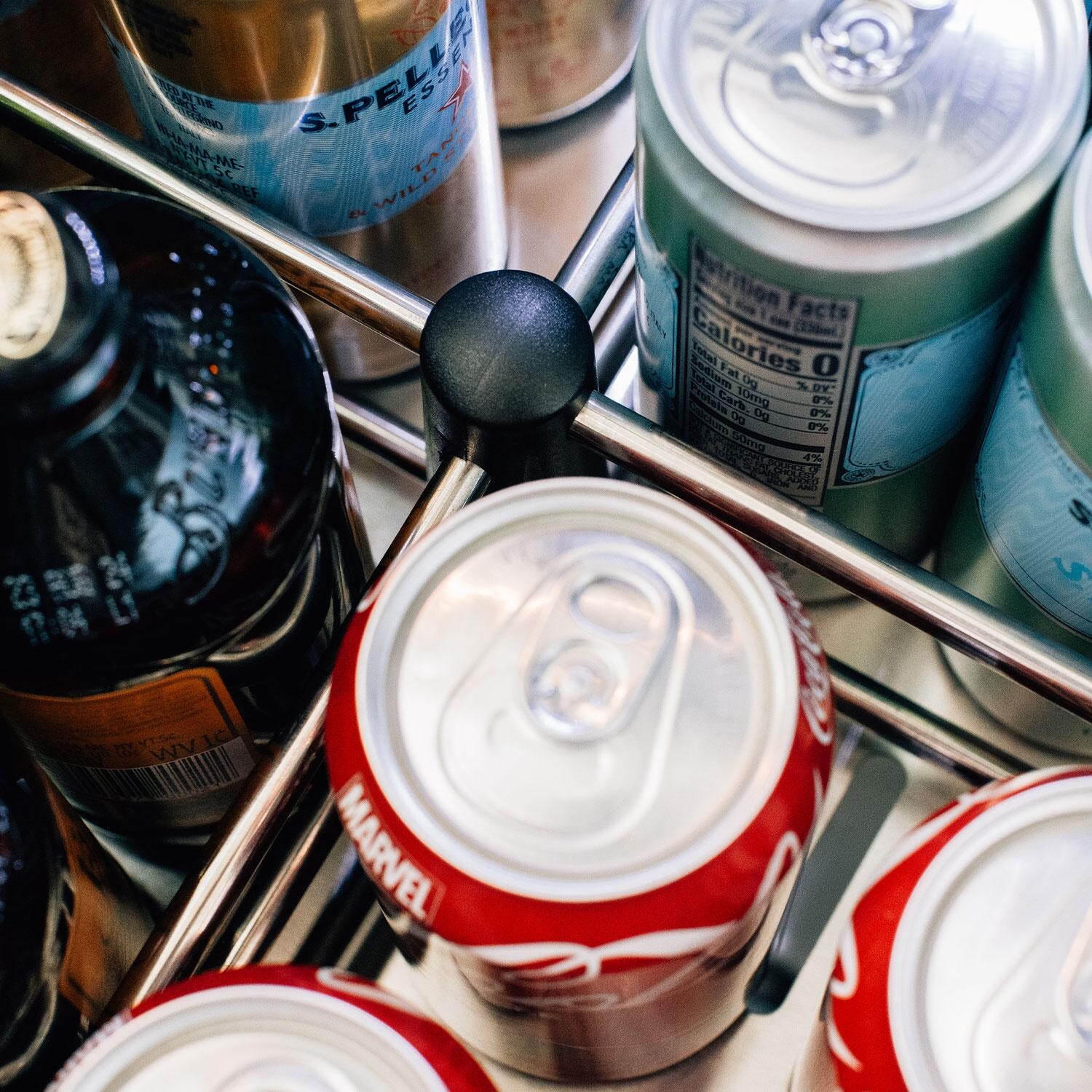 Summerset RFR-24DR2-A 24 Inch Outdoor Rated Double Drawer Refrigerator - Drink Divider - Detail thumbnail