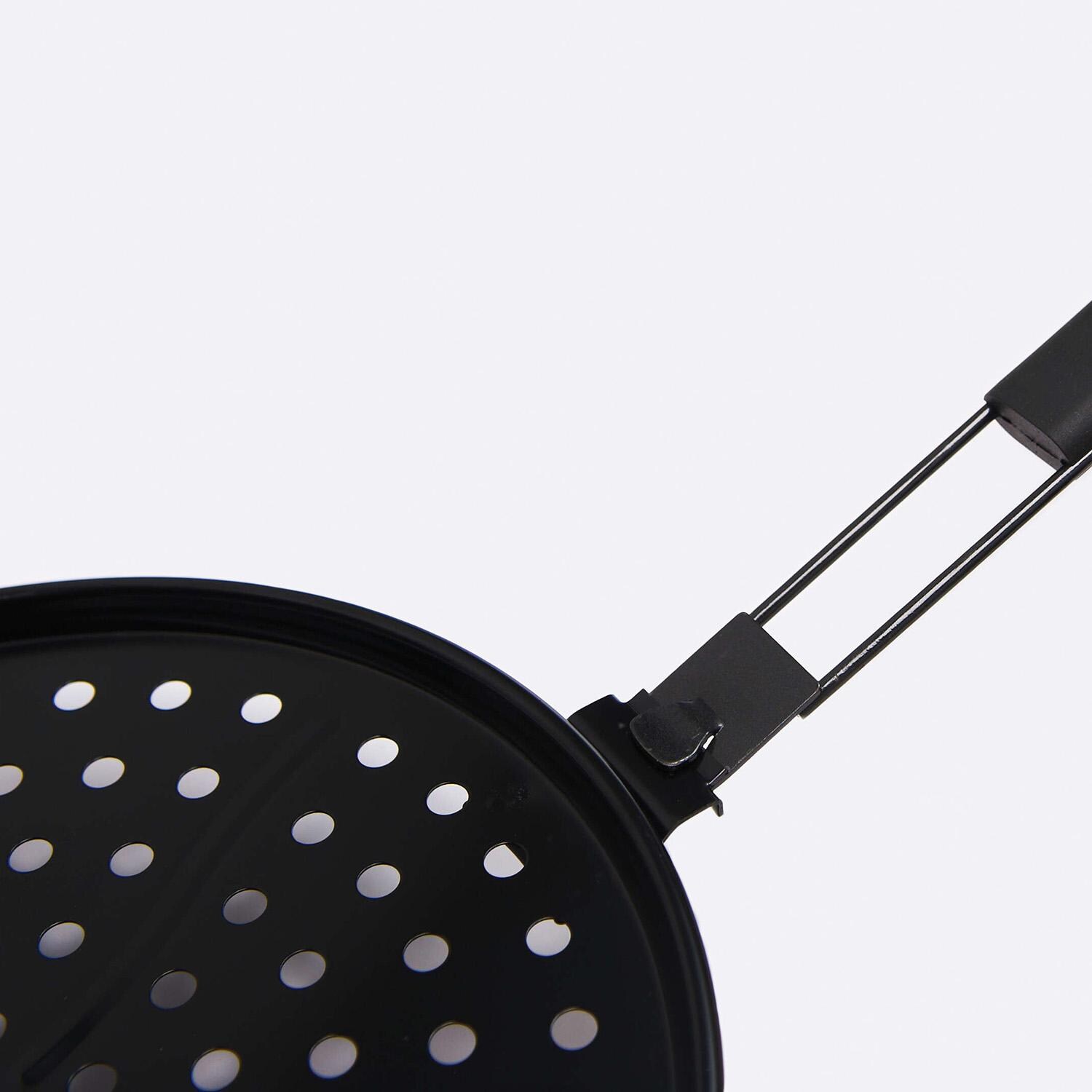 GrillPro Non-Stick Pizza Grill Pan - 98140 - Handle Attached - Detail thumbnail