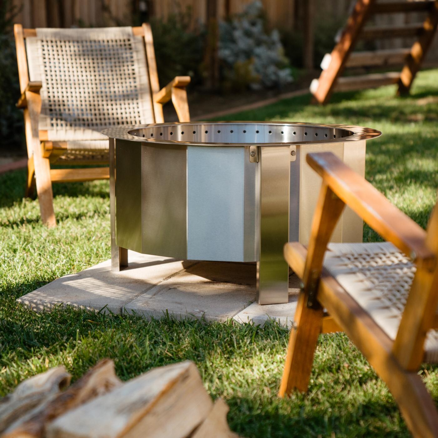 Firegear LUME-MS1 LUME 21-Inch Round Wood Burning Freestanding Smoke-Less Fire Pit - Backyard Lifestyle thumbnail