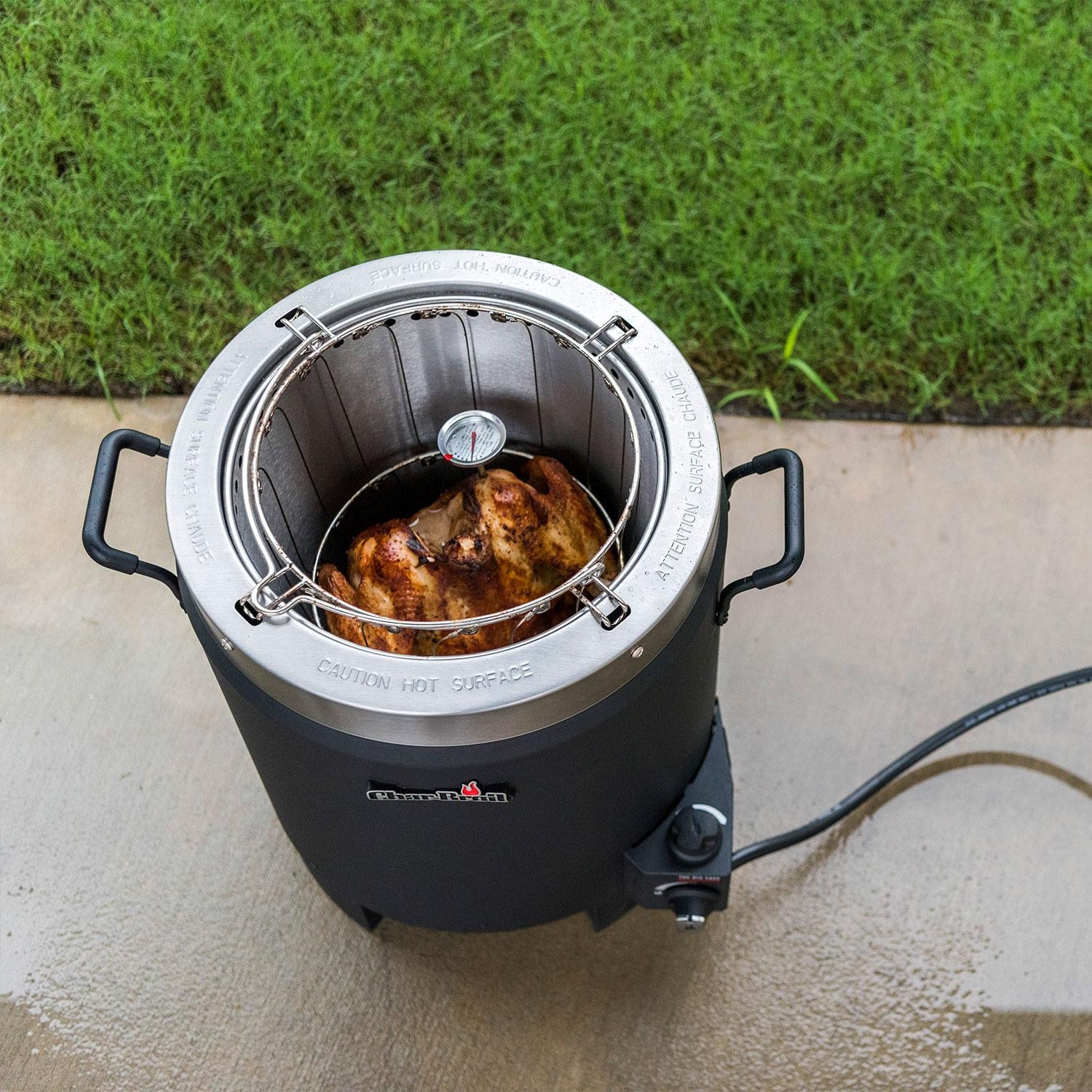 Charbroil 6776791W06 The Big Easy Better Basket - In Fryer - Lifestyle thumbnail