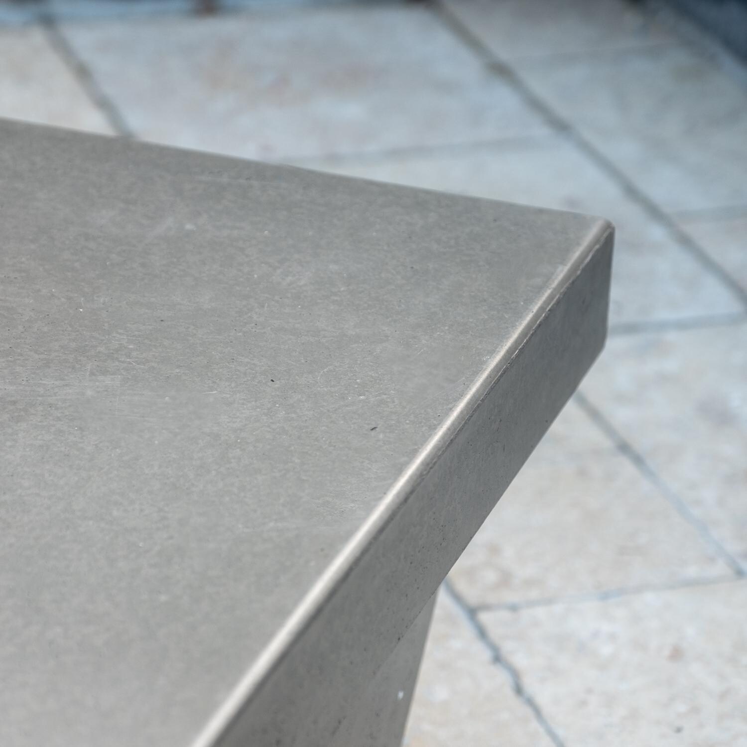 American Fyre Designs 783-SM-11V4NC Contempo 52-Inch Rectangular Natural Gas Firetable - Smoke - Detail thumbnail