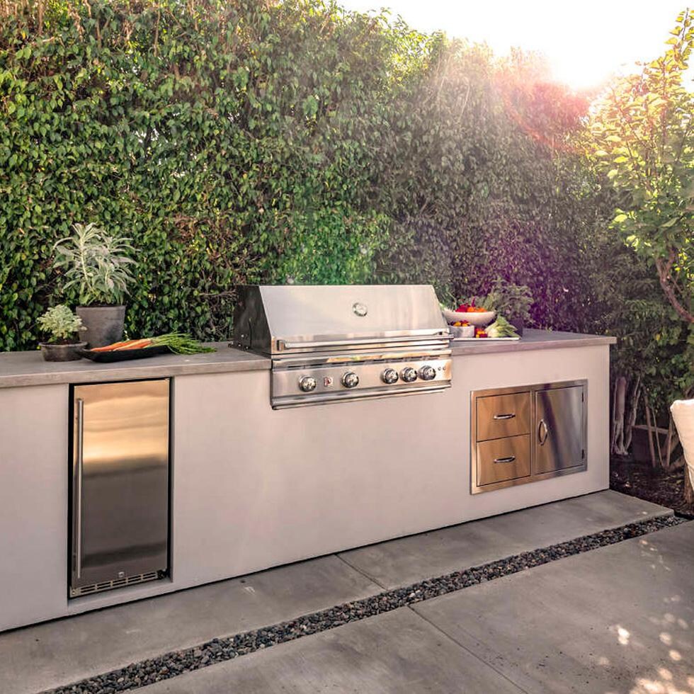 Summerset TRLD44-LP 44 Inch Propane Grill - Installed thumbnail