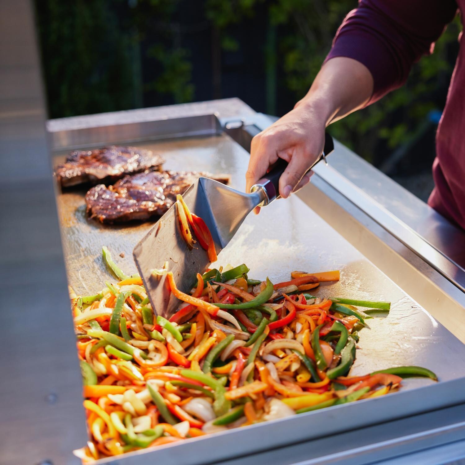 Blaze BLZ-GRIDDLE40-LP Freestanding Propane Gas Griddle - Food - Lifestyle thumbnail