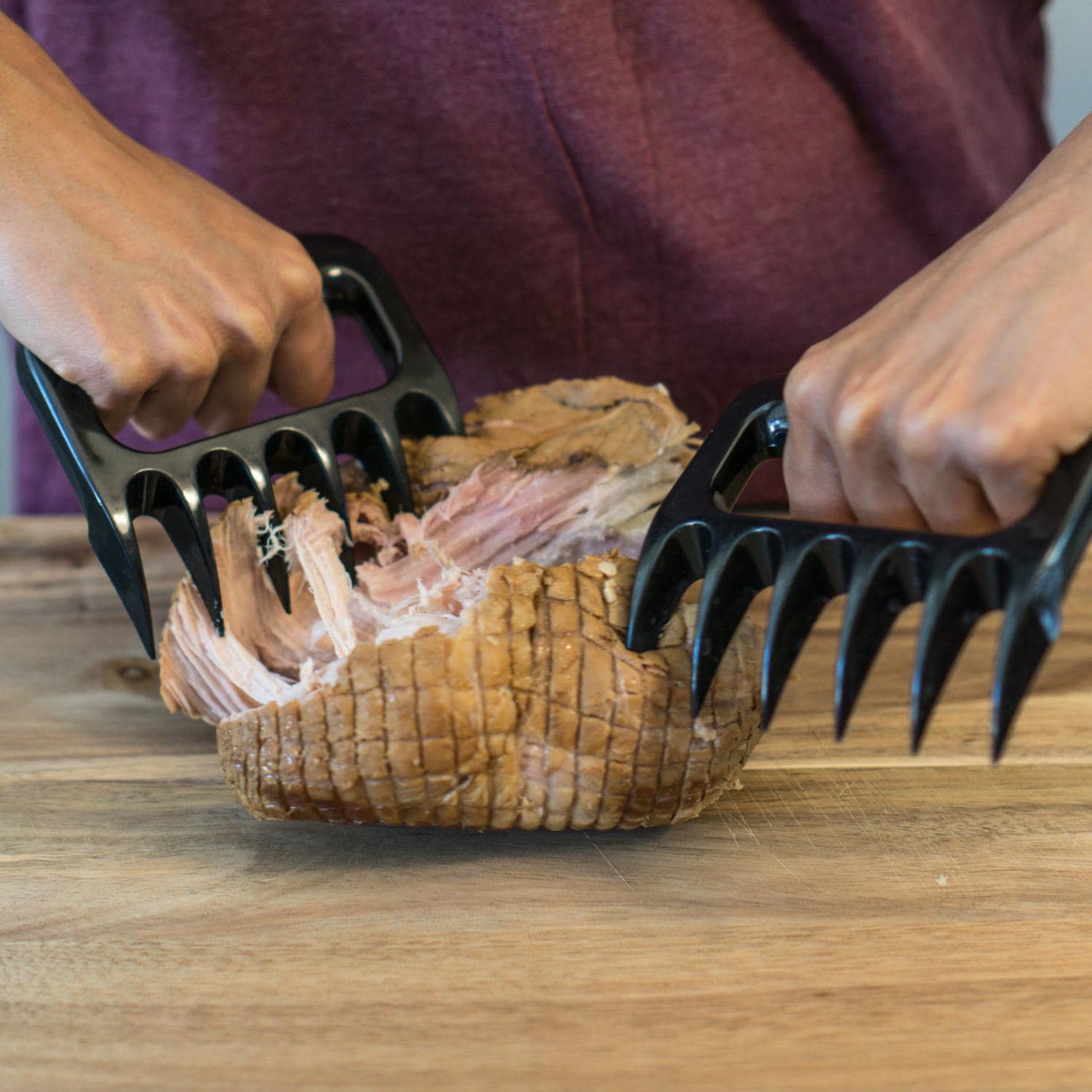 BBQ Dragon BBQD350 Meat Claws - In Use thumbnail