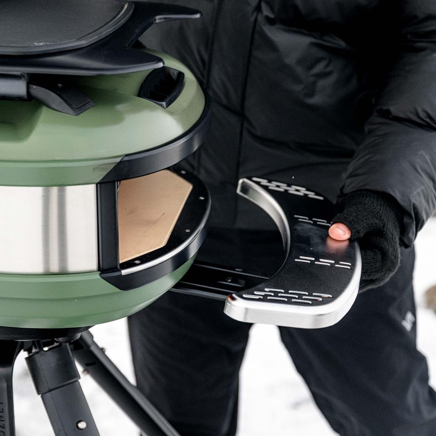 Gozney AT1906 Tread Mantel - Installing - Lifestyle thumbnail