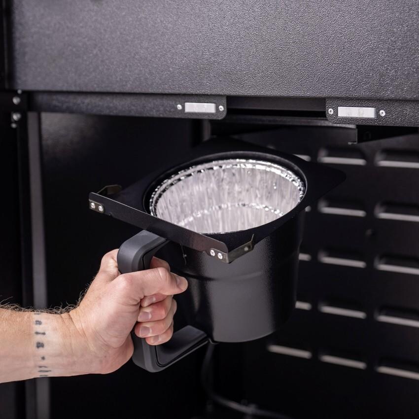 Traeger Woodridge Elite Bundle - Grill - Ash Catcher - Detail thumbnail