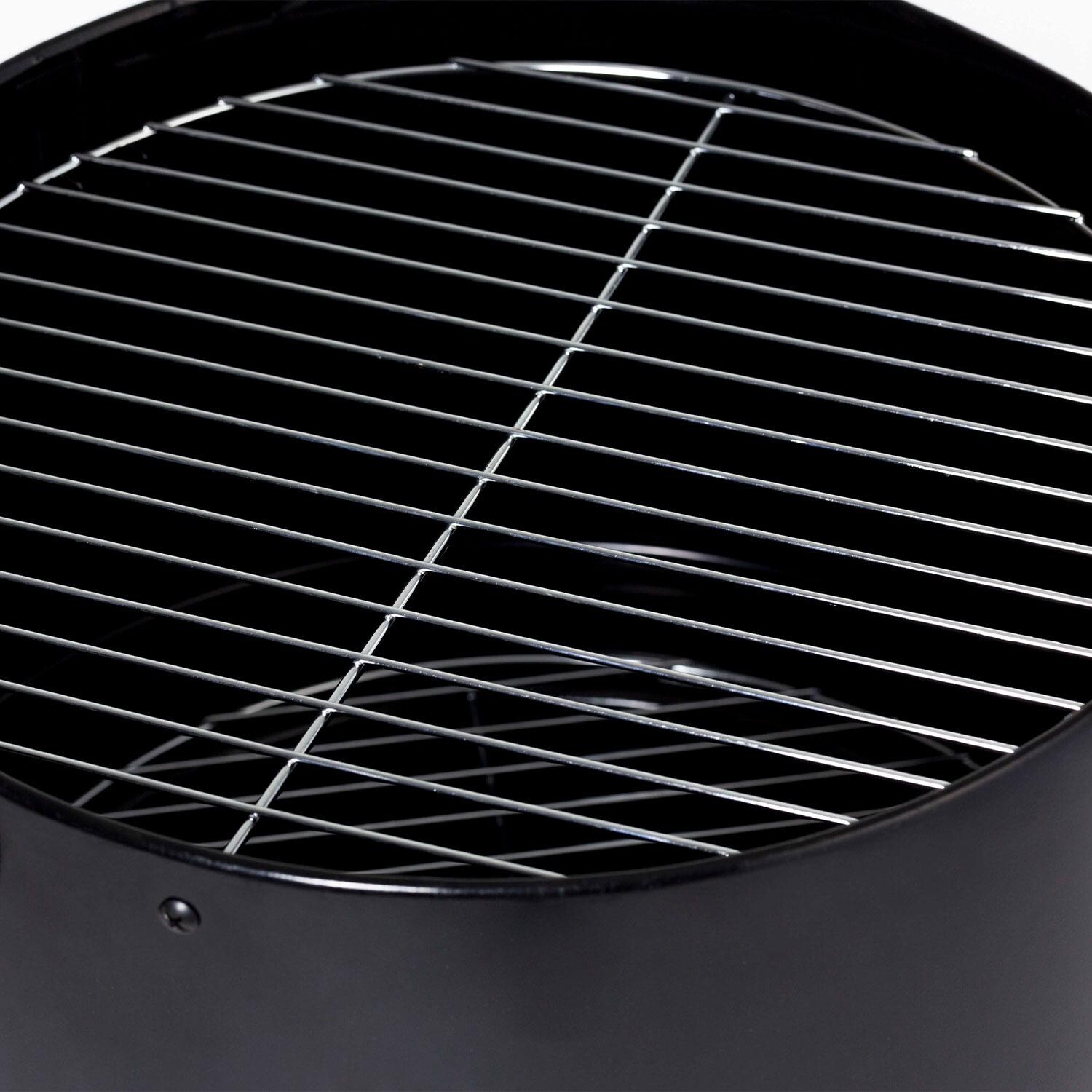 GrillPro 31816 Traditional Charcoal Smoker - Grates Insert - Detail thumbnail
