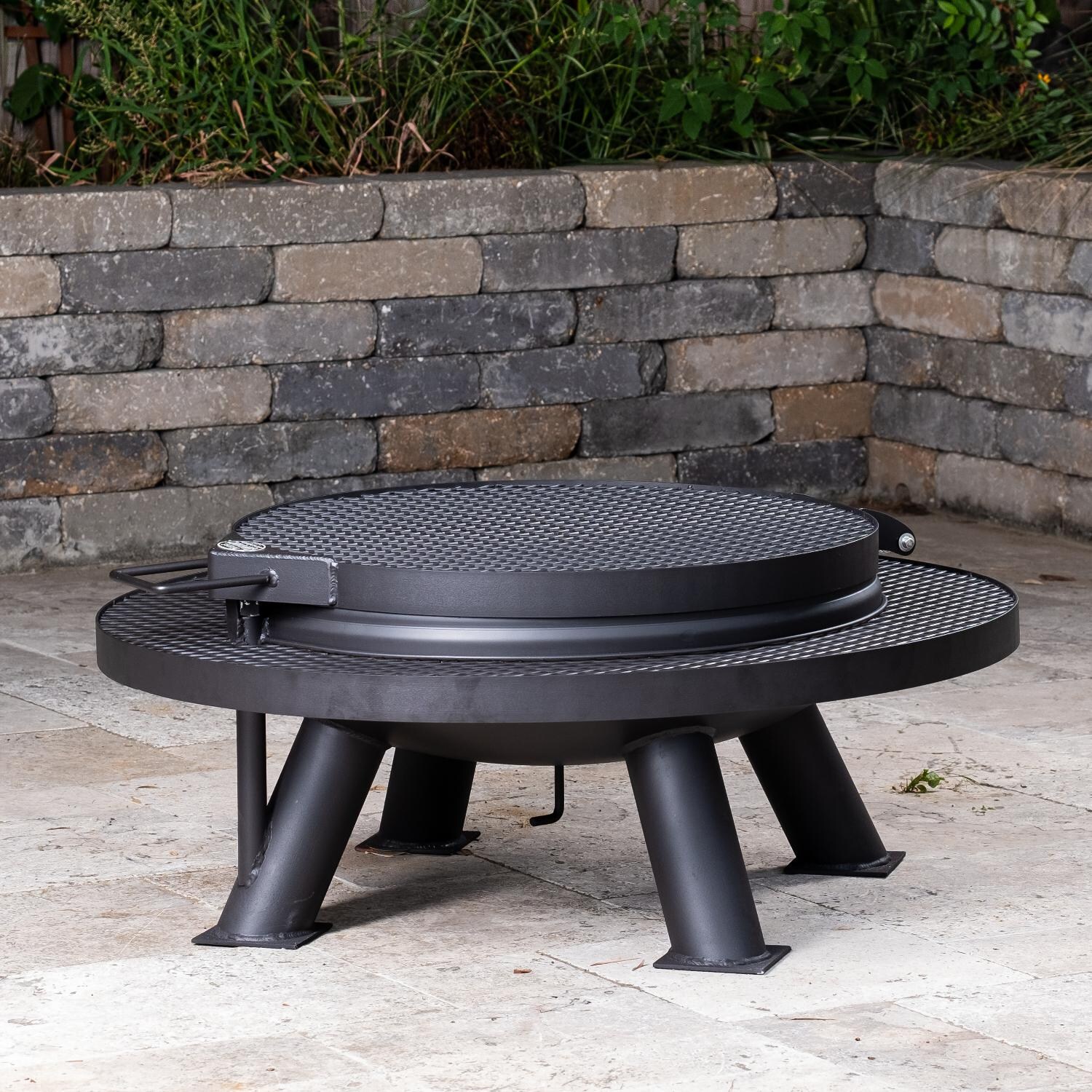 Spindletop 38 Inch Round Steel Wood Burning Fire Pit W/Removable Grill Grate in Black By Texas Original Pits