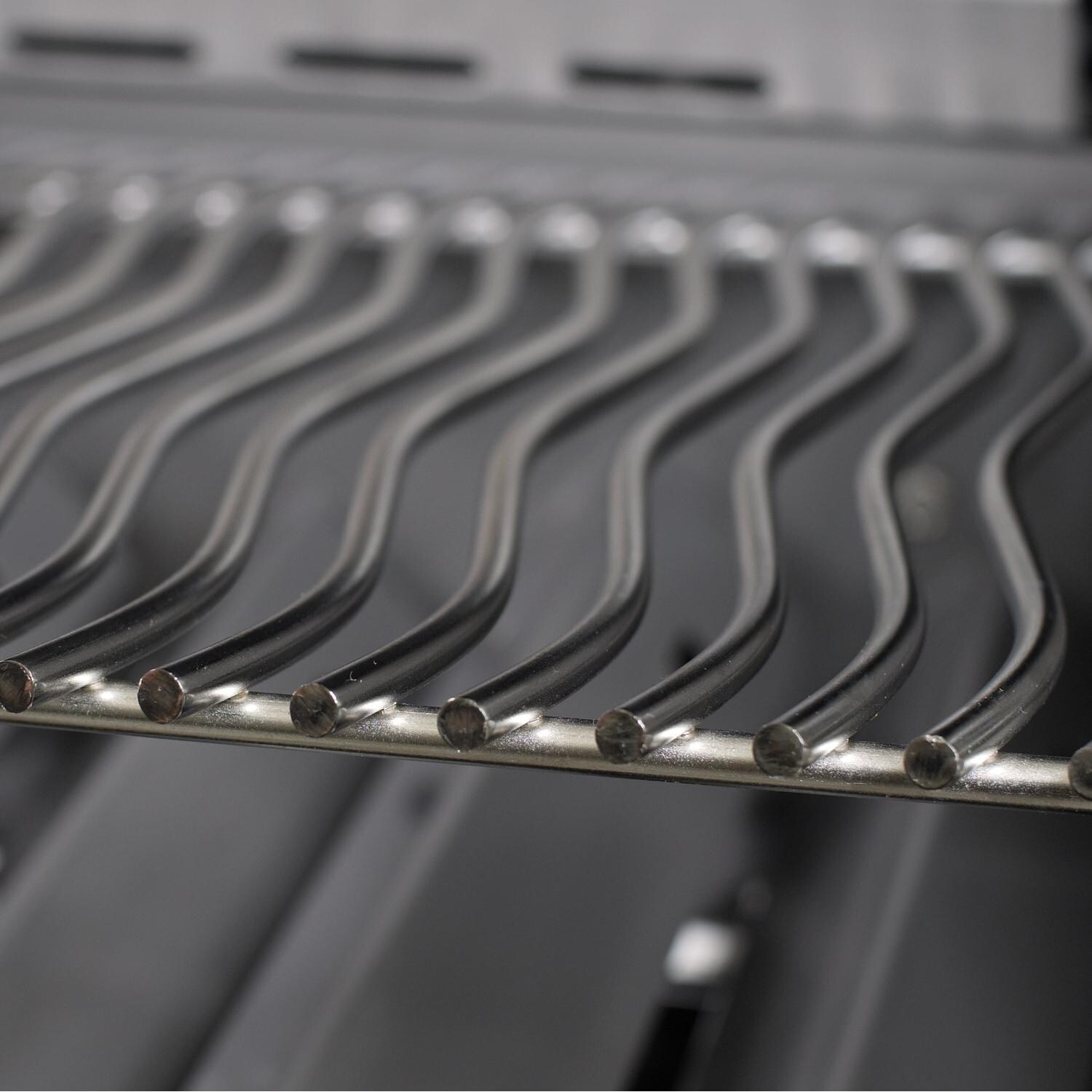 Napoleon Prestige 665 Gas Grill - Stainless Steel Wave Cooking Grates thumbnail