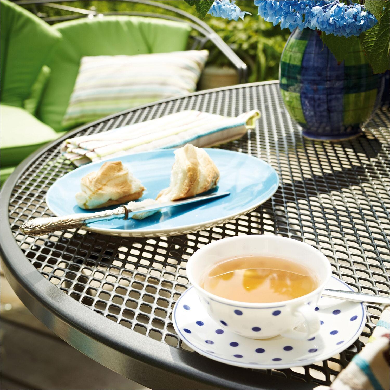 KETTLER 42 Inch Steel Round Mesh Dining Table - Food - Lifestyle thumbnail