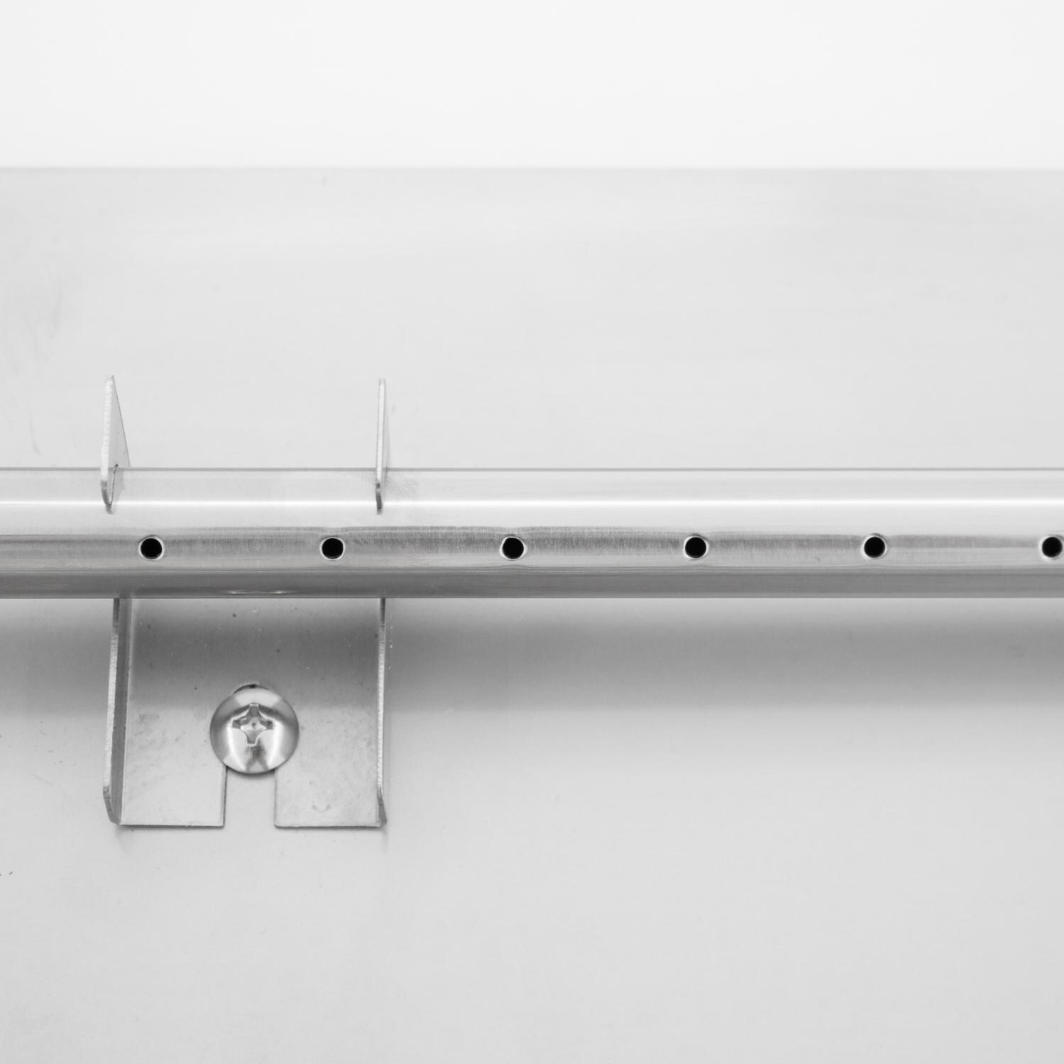 BBQGuys Signature Series 30-Inch Rectangular Natural Gas Flat Pan With H-Burner - Burner Detail thumbnail