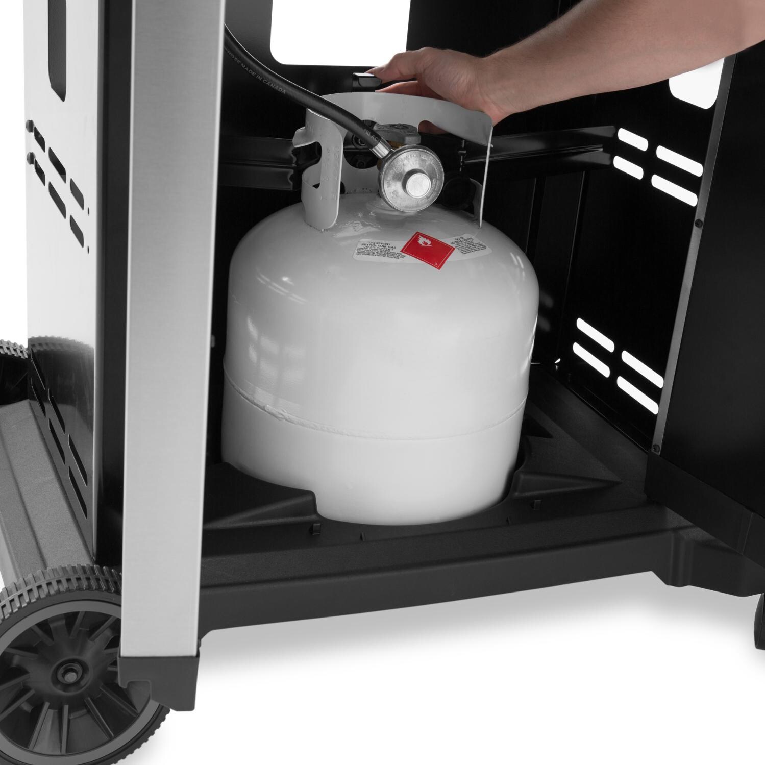 Broil King Sovereign 90 3-Burner Freestanding Gas Grill - Propane Tank Connection (Does Not Include Propane Tank) thumbnail