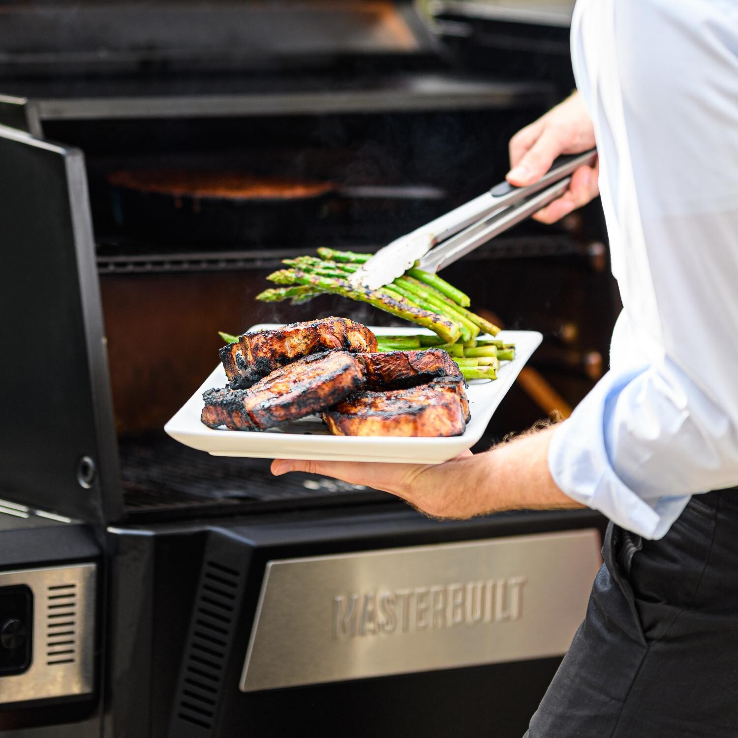 Masterbuilt - MB20040220 - Gravity Series 560 Digital Charcoal Grill + Smoker - Plating Up thumbnail