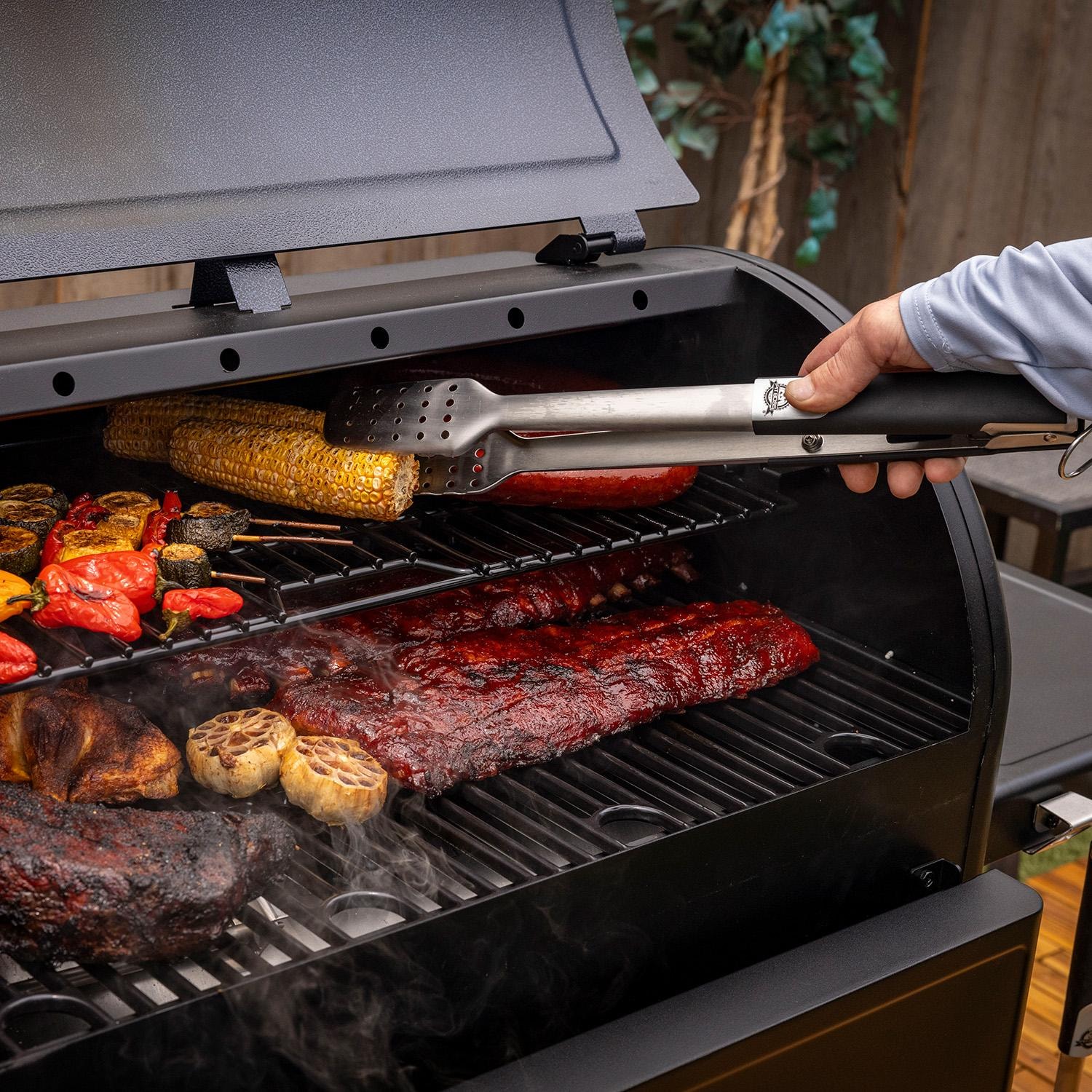 Pit Boss 11111 Navigator 850 Connected Grill - Cooking - Detail thumbnail