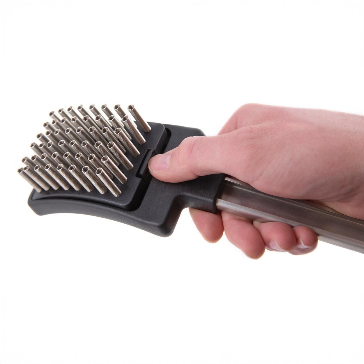 Broil King Stainless Steel Coil Spring Baron Grill Brush - 65600 - Attached - White Background thumbnail