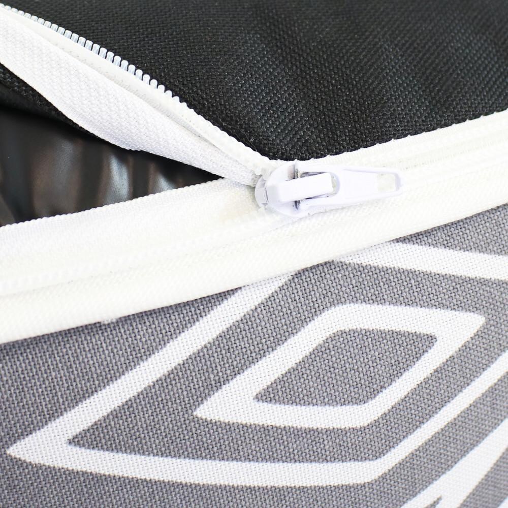 Ultimate Patio Indoor/Outdoor Inflatable Ottoman - Zipper - Detail thumbnail