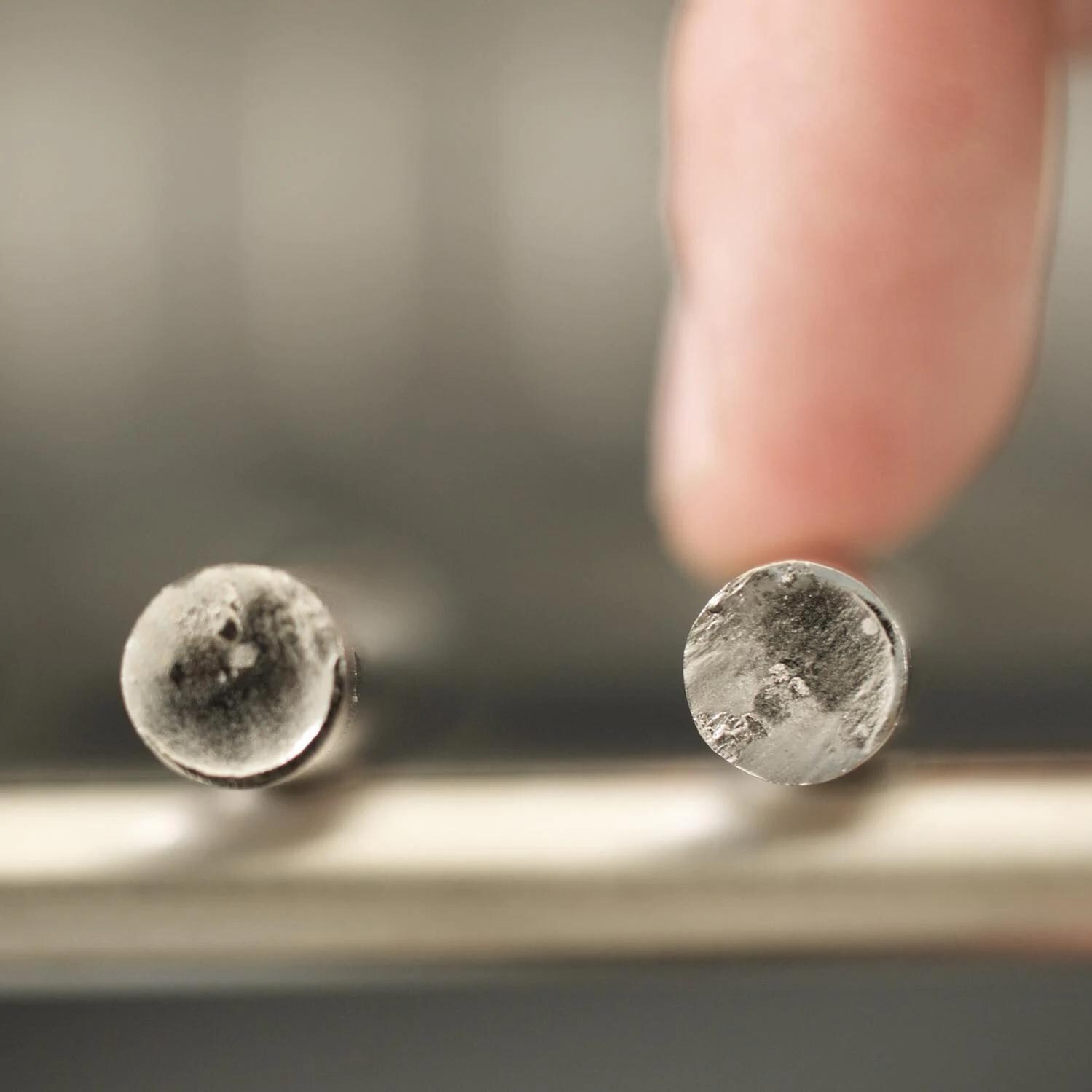 Napoleon PRO825RSBINSS-3 Legacy Prestige PRO 825 Natural Gas Grill w/Infrared Rear Burner, Double Infrared Sear Burner & Side Burner - 9.5mm Stainless Steel Iconic Wave Cooking Grid Detail thumbnail