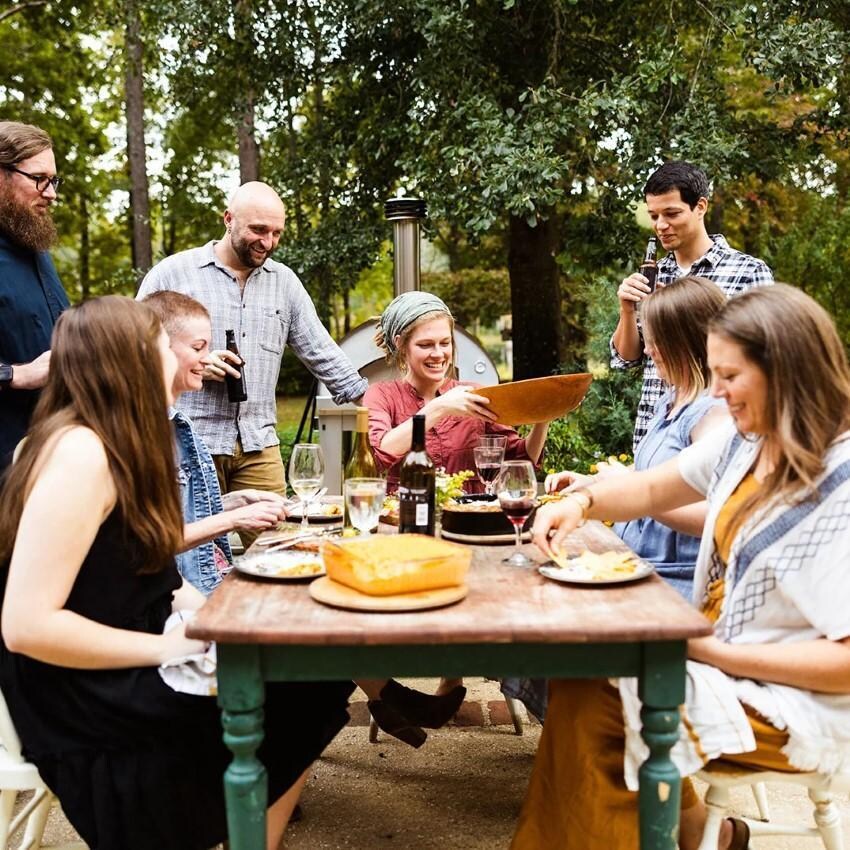 Fontana Forni FTMAR-S Margherita Wood-Fired - Stainless - Dinner w/ Family - Lifestyle thumbnail