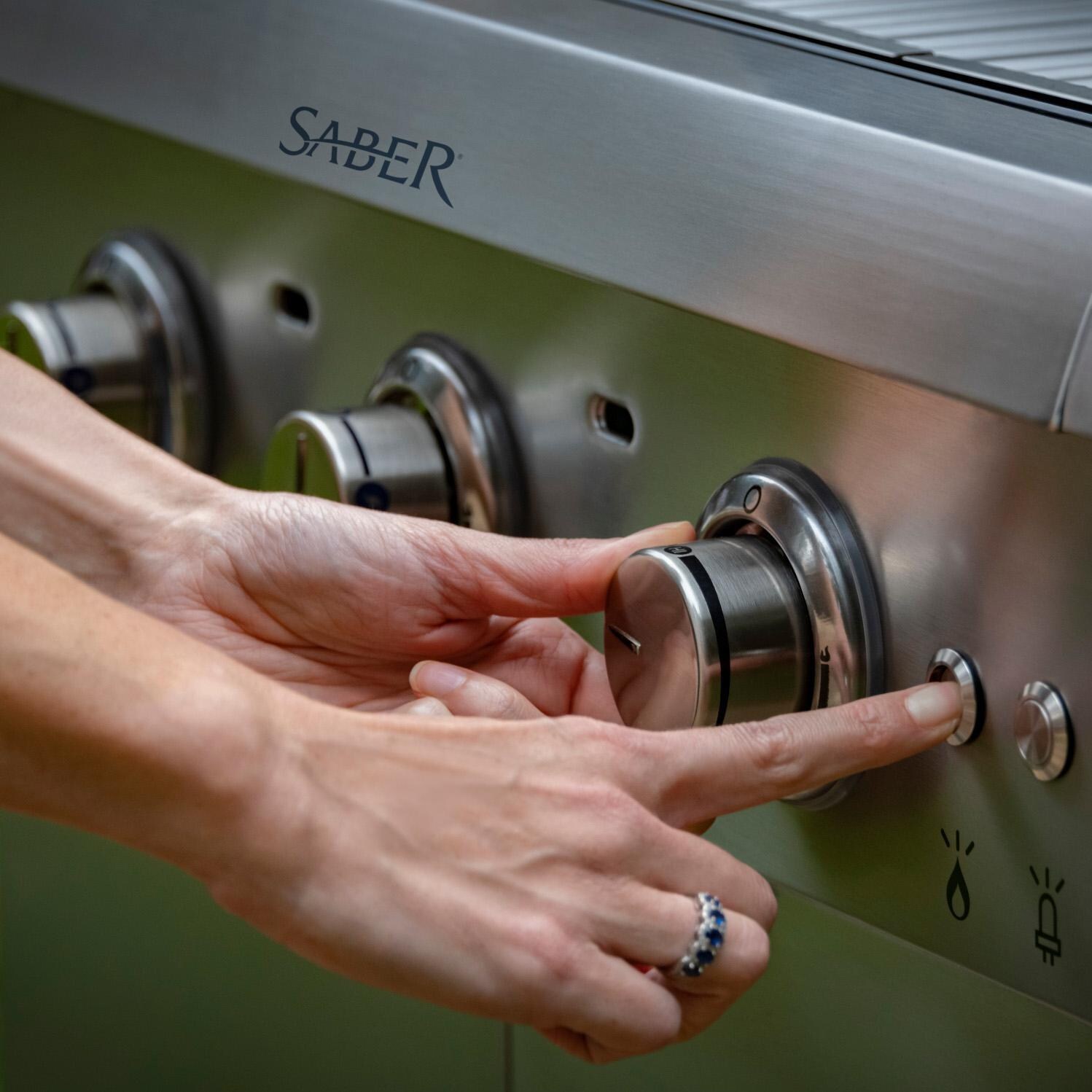 Saber Select R42SC0321 3-Burner 24-Inch Infrared Propane Gas Grill - Ignition thumbnail