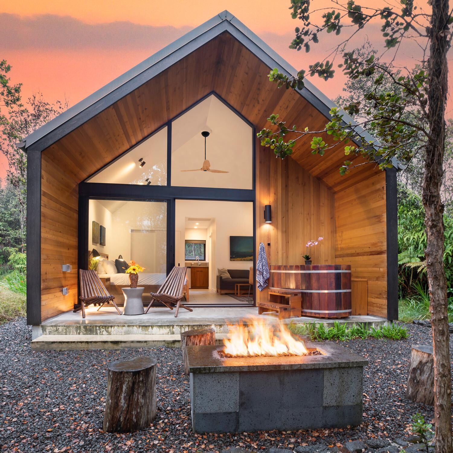 Big Ass Fans MK-HK4-052506A258F258G10I20 60-Inch Haiku Ceiling Fan Damp Universal Mount W/20-Inch Downrod Black - Cabin (Shown in Black/Caramel) thumbnail