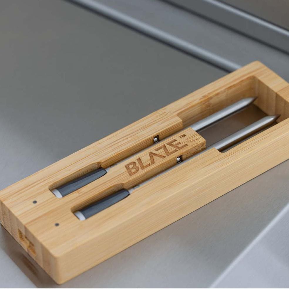 Blaze BLZ-LTE3OVN-LP 26-in Propane Outdoor Oven - Temperature Probes - Detail thumbnail