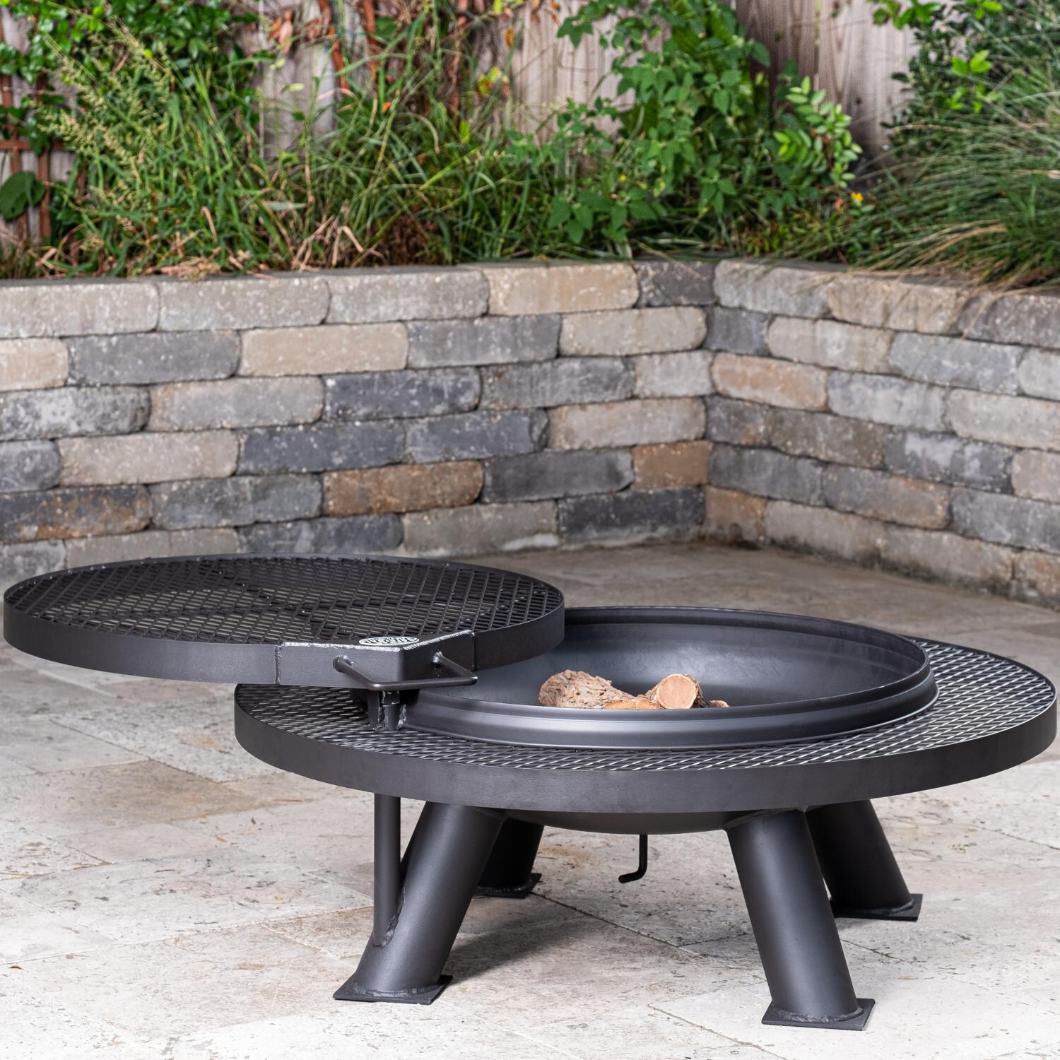 Texas Original Pits Spindletop 30-Inch Round Wood-Burning Fire Pit W/ Removable Grill Grate - FPG-30 - Open thumbnail