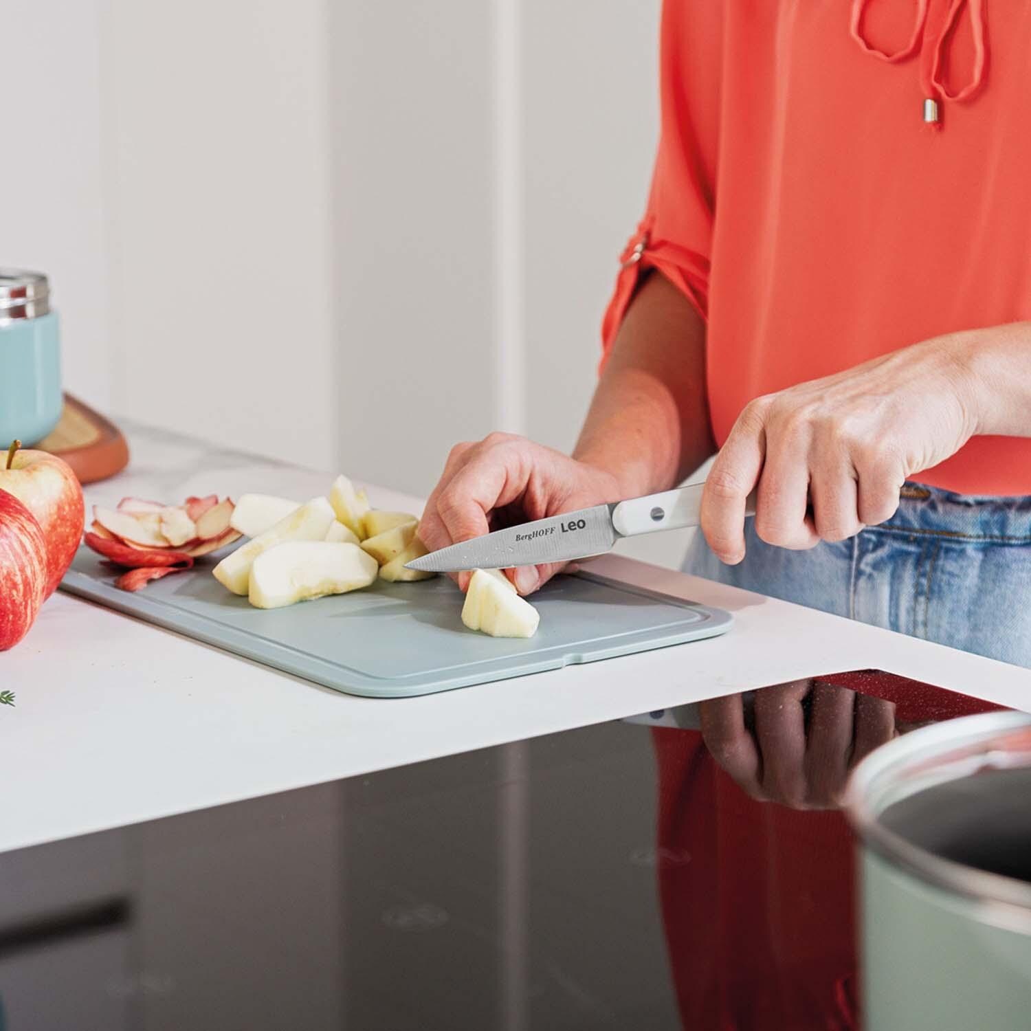 BergHOFF Leo Glints 3 Pc Stainless Steel Cutlery Set - Spirit - Slicing Apple - Lifestyle thumbnail