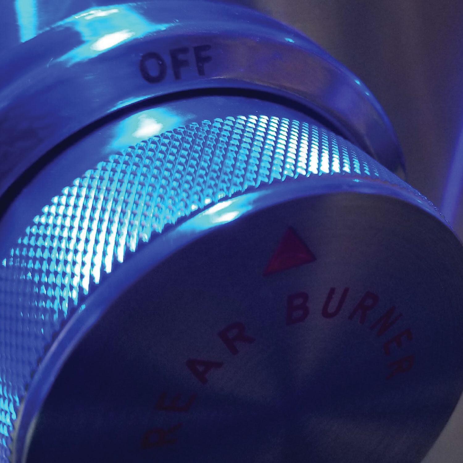 XO Appliance XOGRIDDLE30N Pro-Grade 30-in 2 Burner Built-In Natural Gas Flat Top Grill - LED Knobs - Detail thumbnail