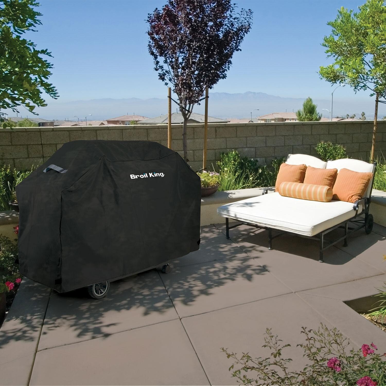 Broil King 67488 Select Grill Cover for Baron 500 Series Grills - Back Patio - Lifestyle thumbnail